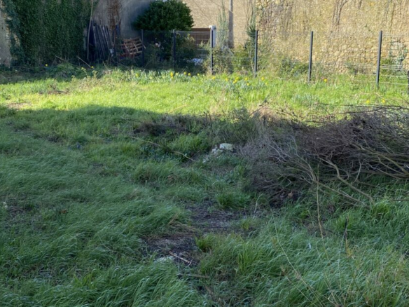 Land In Saint Genies De Fontedit, France (415 M² Plot)