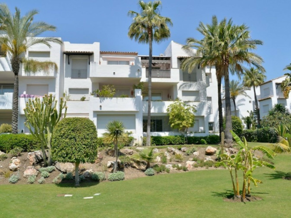 3-bedroom Apartment In Costalita, Spain (188 M²)
