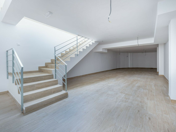 Property In Cancelada, Spain (174 M²)