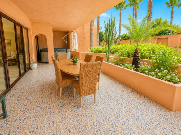 Apartment – Middle Floor Apartment In New Golden Mile