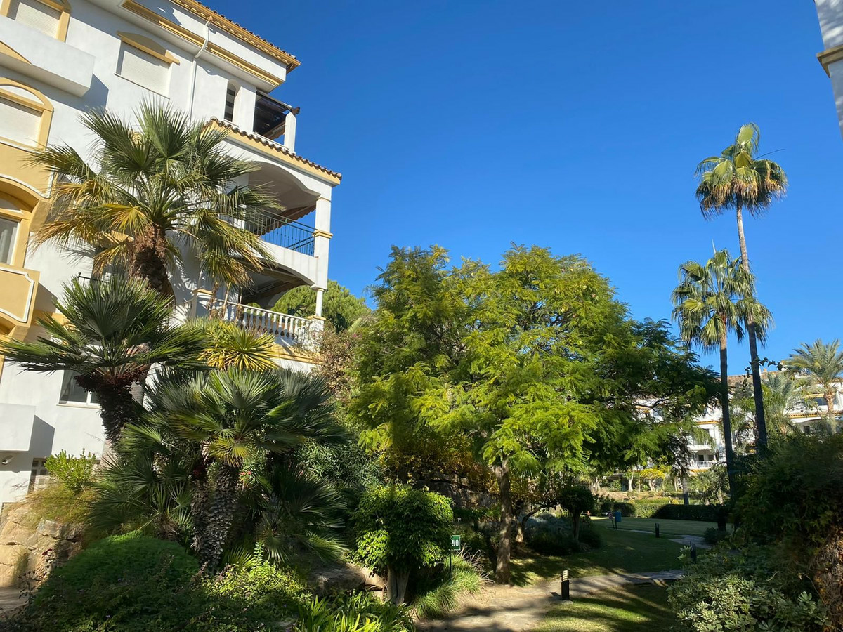 4-bedroom Apartment In The Golden Mile, Spain (132 M²)
