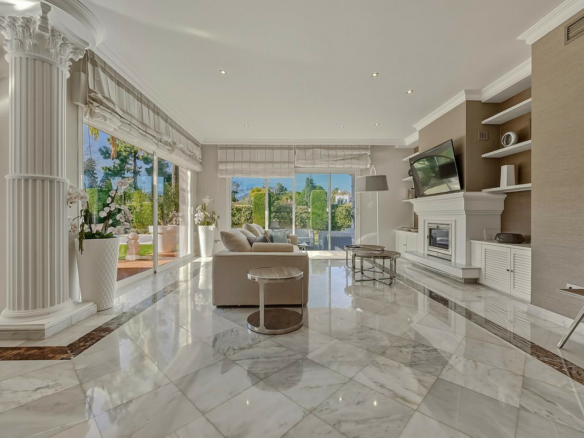 5-bedroom House In Guadalmina Alta, Spain (357 M²)
