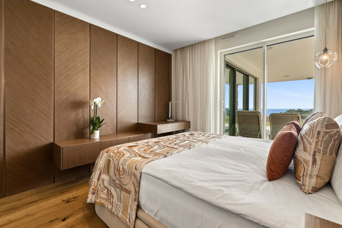 3-bedroom Apartment In Ojén, Spain (157 M²)