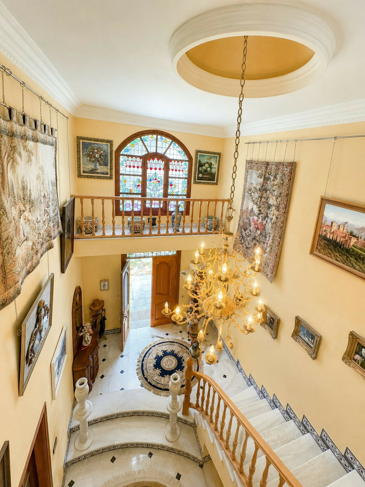 ShowFeedImage-53fa63 5-bedroom House In Estepona, Spain (450 M²)