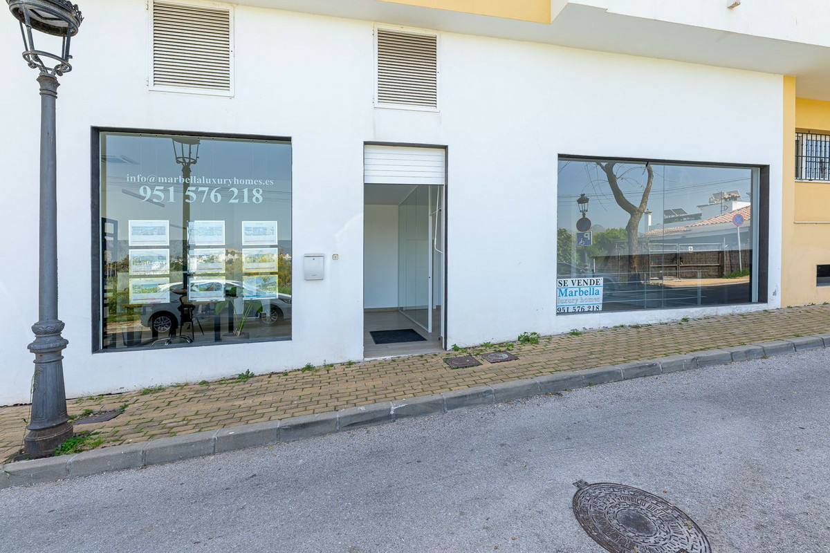 Property In Cancelada, Spain (174 M²)