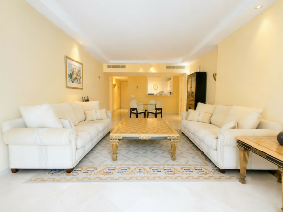 Apartment – Middle Floor Apartment In New Golden Mile