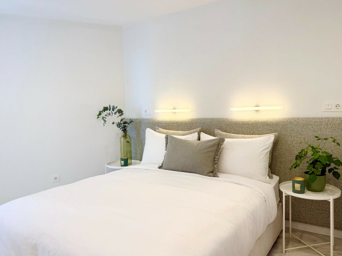 2-bedroom Property In Malagueta, Spain (71 M²)