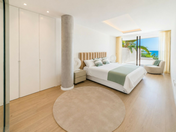 2-bedroom Apartment In Estepona, Spain (120 M²)
