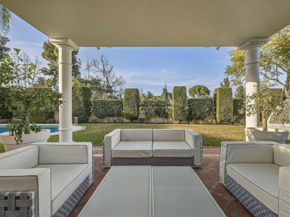 5-bedroom House In Guadalmina Alta, Spain (357 M²)