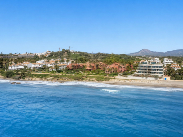 2-bedroom Apartment In Estepona, Spain (120 M²)