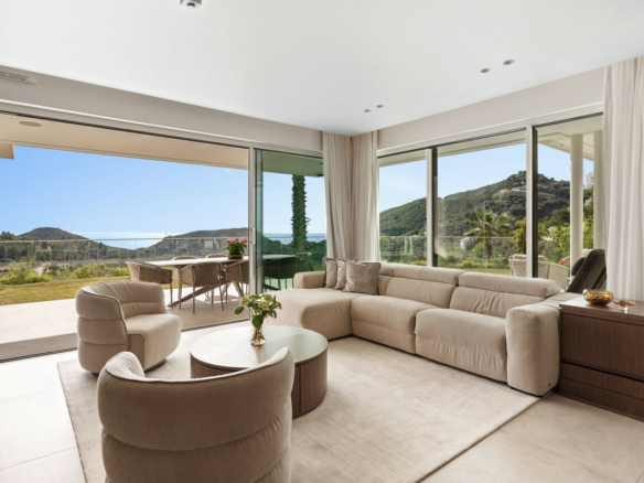 3-bedroom Apartment In Ojén, Spain (157 M²)