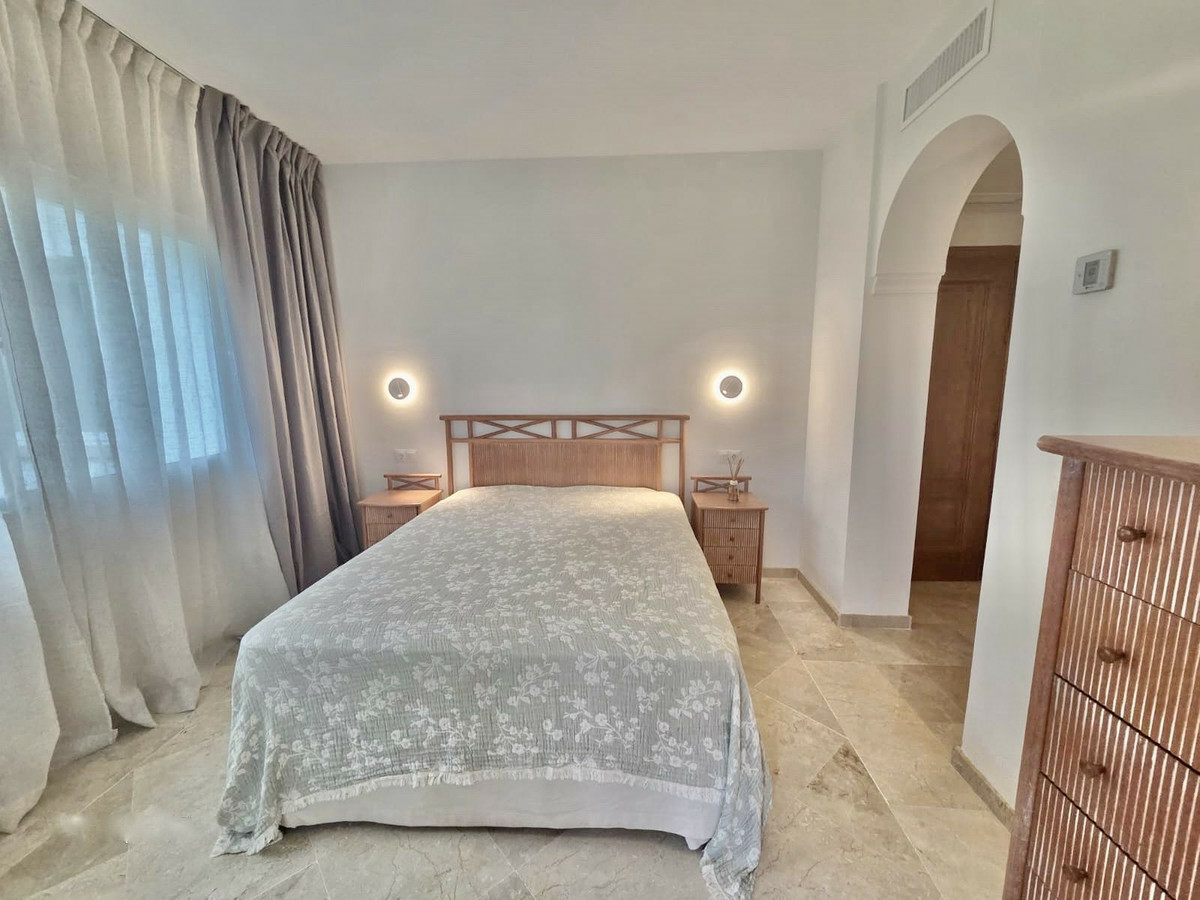 3-bedroom Apartment In Costalita, Spain (188 M²)