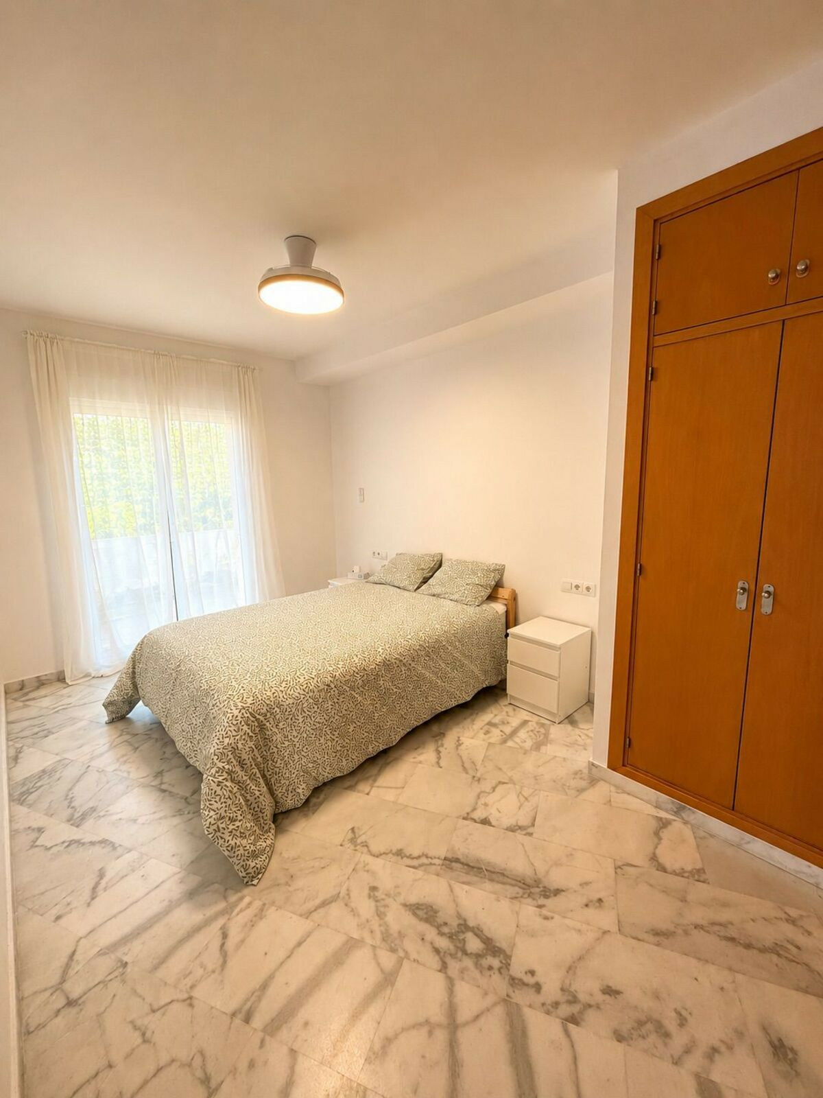 ShowFeedImage-c2b604 2-bedroom Property In Cancelada, Spain (111 M²)
