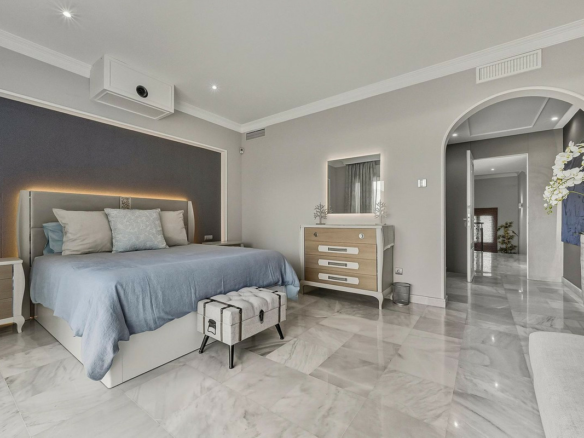 5-bedroom House In Guadalmina Alta, Spain (357 M²)
