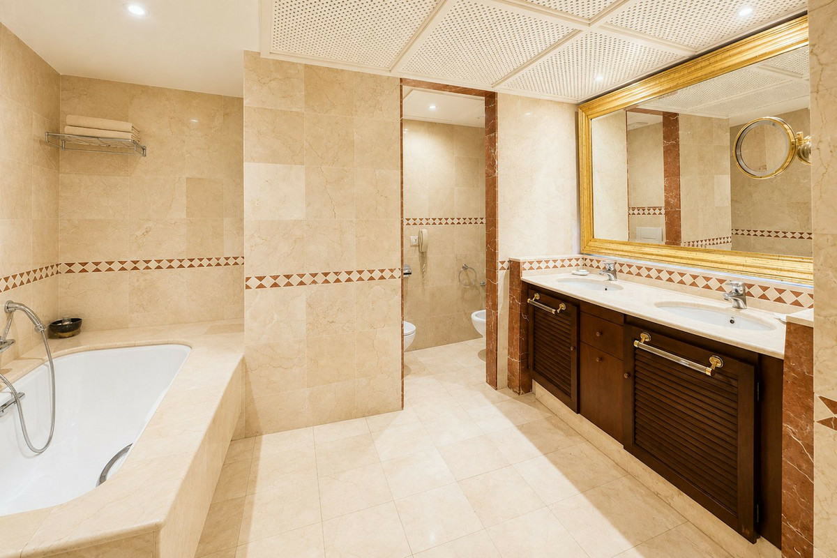 Apartment – Middle Floor Apartment In New Golden Mile