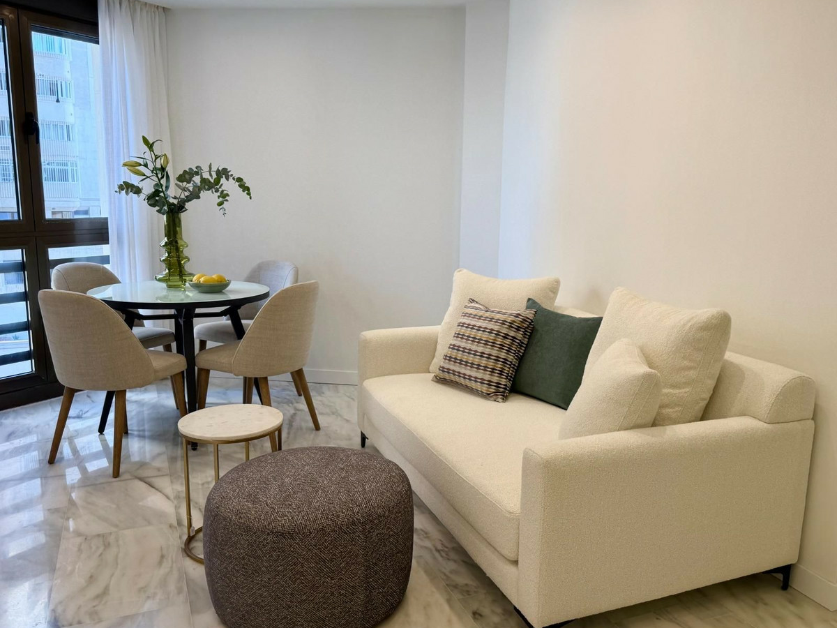 2-bedroom Property In Malagueta, Spain (71 M²)
