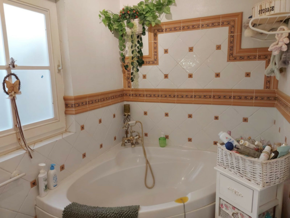 2-bedroom House In Benahavís, Spain (96 M²)