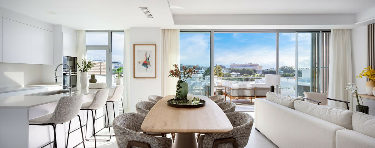 3-bedroom Apartment In Santa Clara, Spain (205 M²)