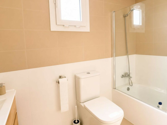 2-bedroom Property In Cancelada, Spain (111 M²)
