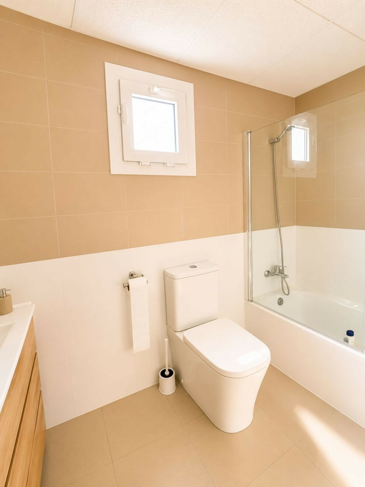 ShowFeedImage-ec2362 2-bedroom Property In Cancelada, Spain (111 M²)