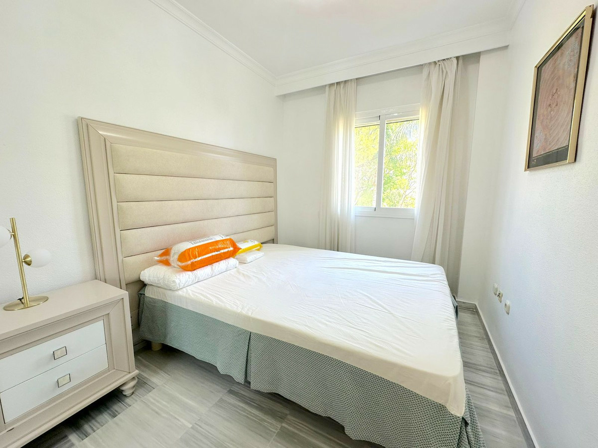 4-bedroom Apartment In The Golden Mile, Spain (132 M²)