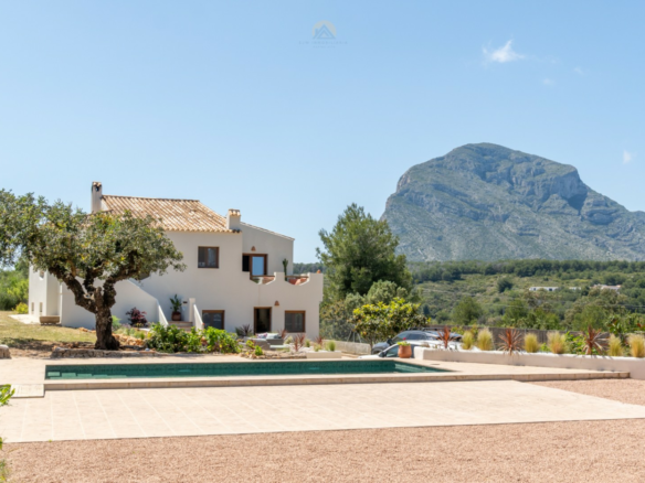 Villa In Jávea
