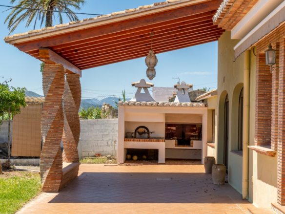 3-bedroom Villa In Jávea, Spain (332 M²)