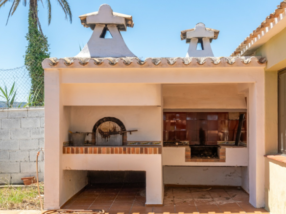 3-bedroom Villa In Jávea, Spain (332 M²)