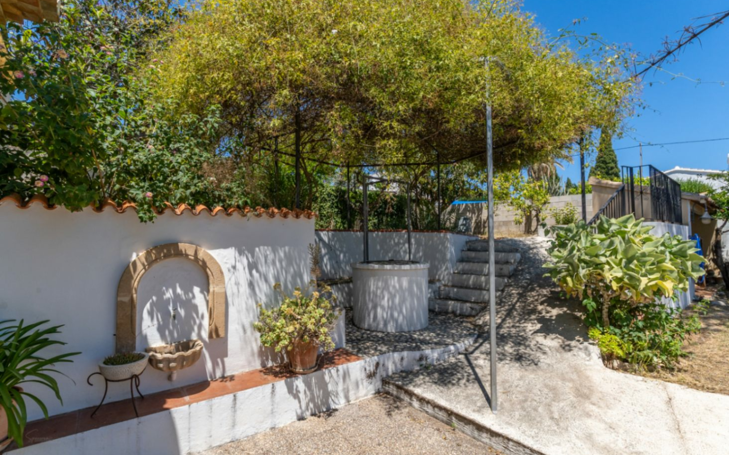 3-bedroom Villa In Jávea, Spain (332 M²)