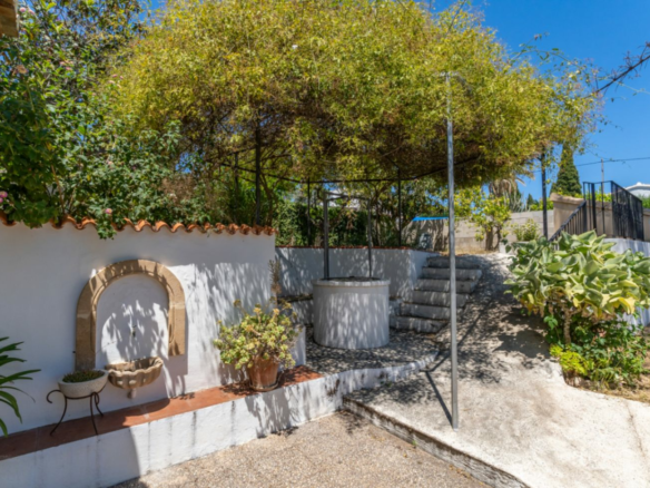 3-bedroom Villa In Jávea, Spain (332 M²)