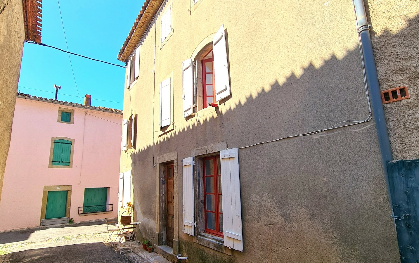 4-bedroom House In Caunes Minervois, France (102 M²)