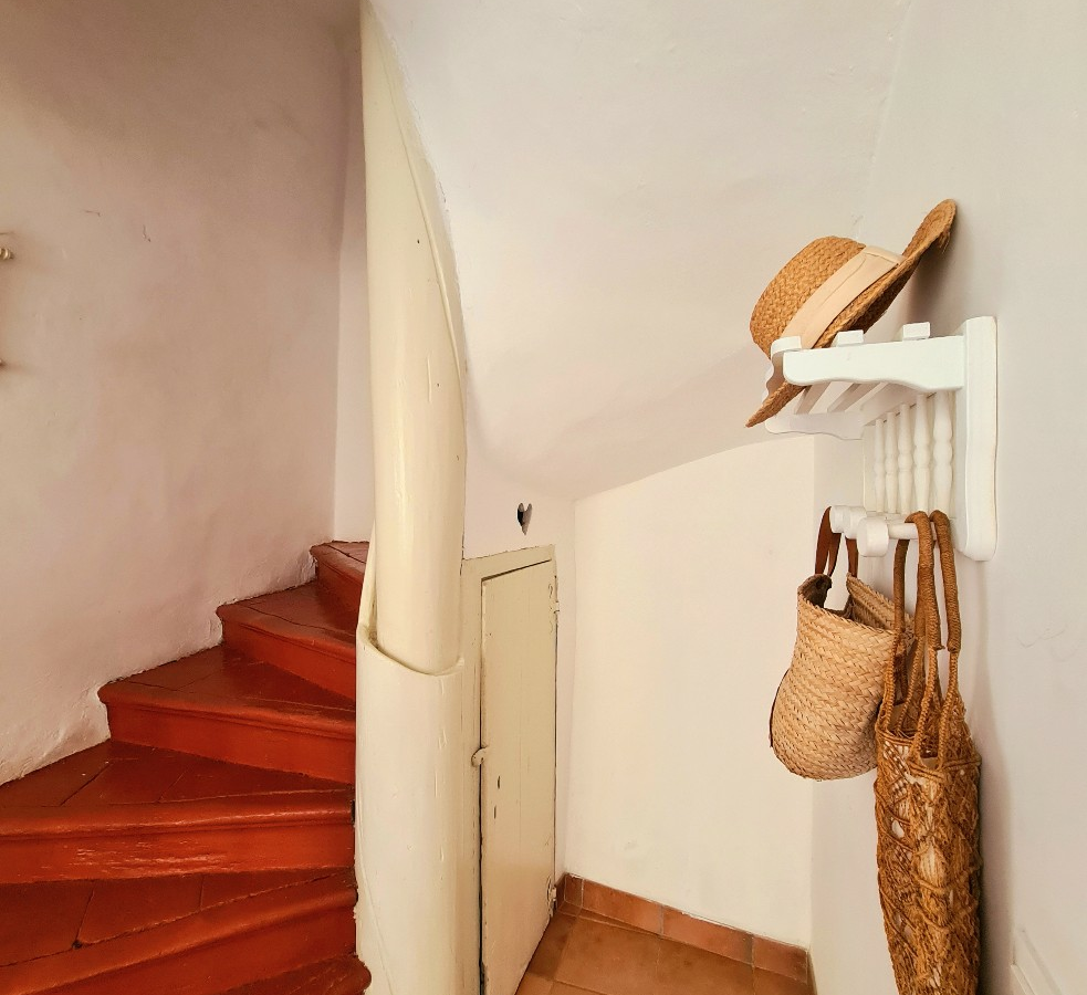 4-bedroom House In Caunes Minervois, France (102 M²)