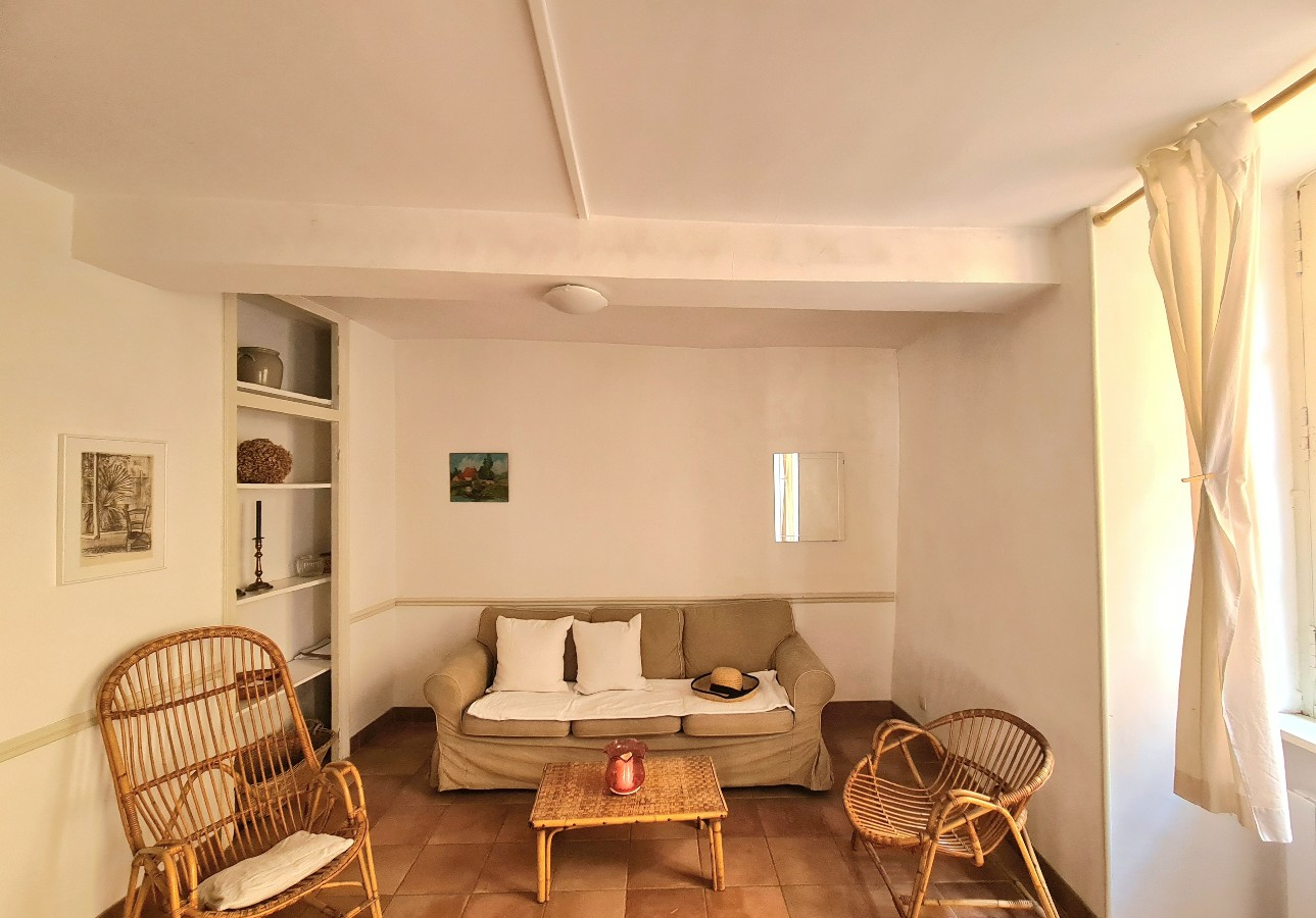 4-bedroom House In Caunes Minervois, France (102 M²)