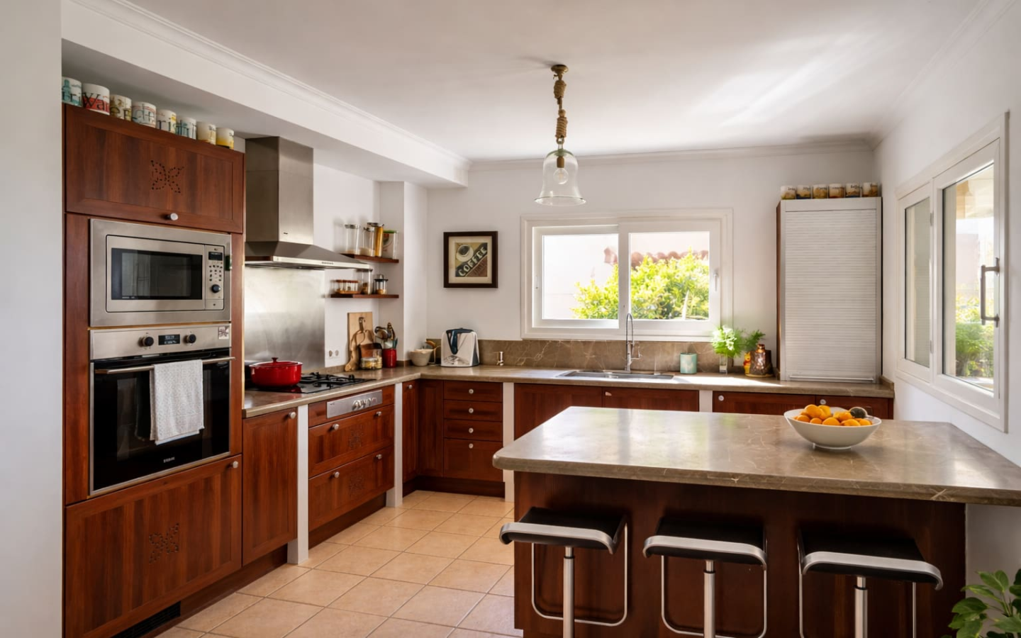 4-bedroom Villa In Marratxí, Spain (318 M²)