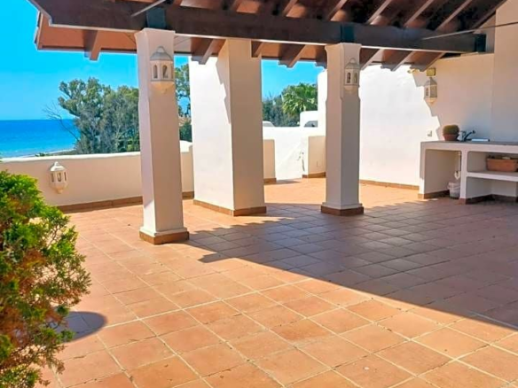 3-bedroom Penthouse In Estepona, Spain (316 M²)