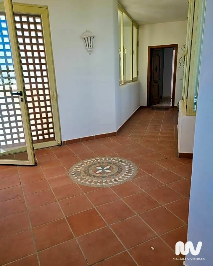 3-bedroom Penthouse In Estepona, Spain (316 M²)