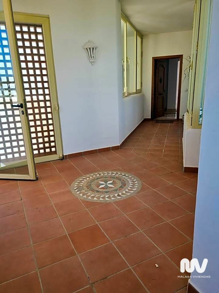 3-bedroom Penthouse In Estepona, Spain (316 M²)