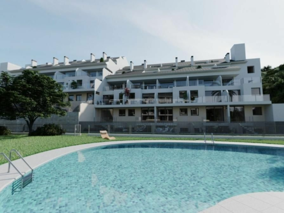 2-bedroom Penthouse In Fuengirola, Spain (120 M²)