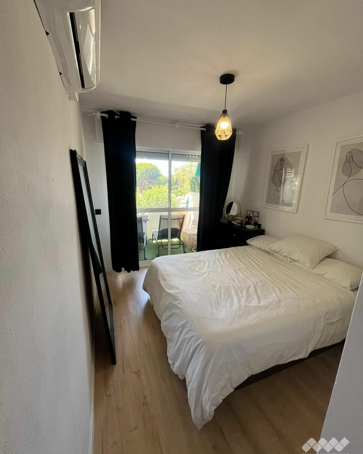 2-bedroom Flat In Marbella, Spain (76 M²)