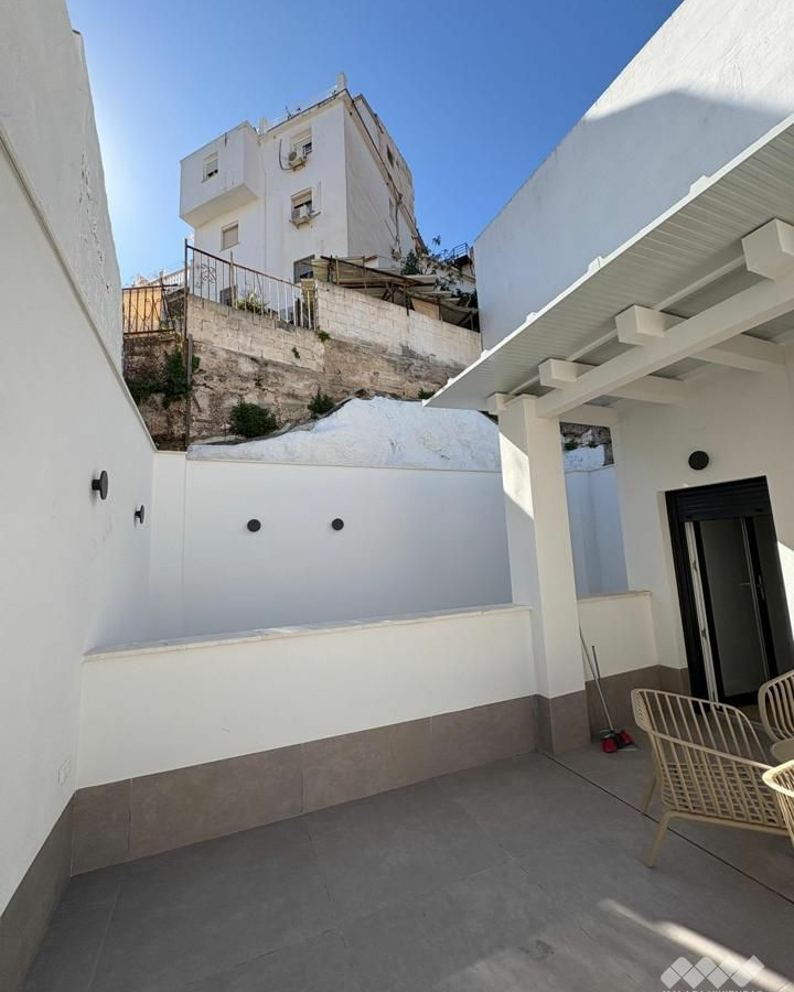 1-bedroom Villa In Málaga, Spain (130 M²)