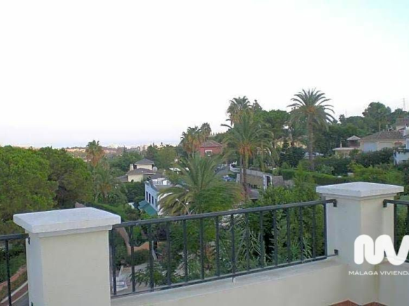 6-bedroom Villa In Marbella, Spain (592 M²)
