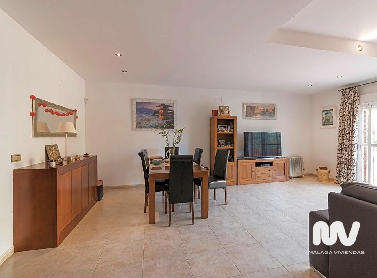 5-bedroom Villa In Estepona, Spain (330 M²)