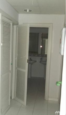 5-bedroom Shop In Alhaurín El Grande, Spain (330 M²)