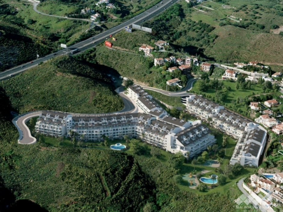 2-bedroom Penthouse In Fuengirola, Spain (120 M²)