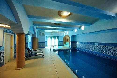 25-bedroom Property In Sevilla, Spain (4.500 M²)