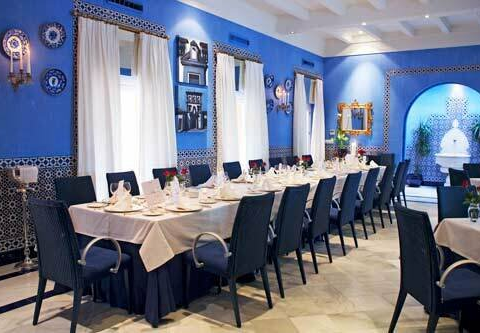 25-bedroom Property In Sevilla, Spain (4.500 M²)