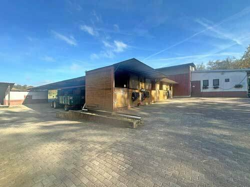 4-bedroom Property In Obersulm, Germany (340 M²)