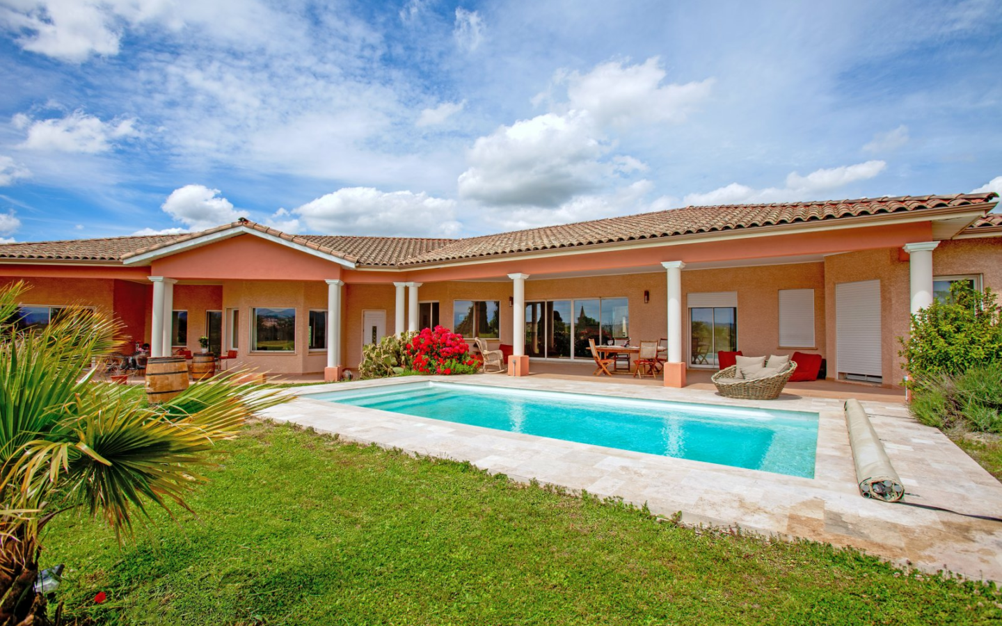 Detached House In Ferran