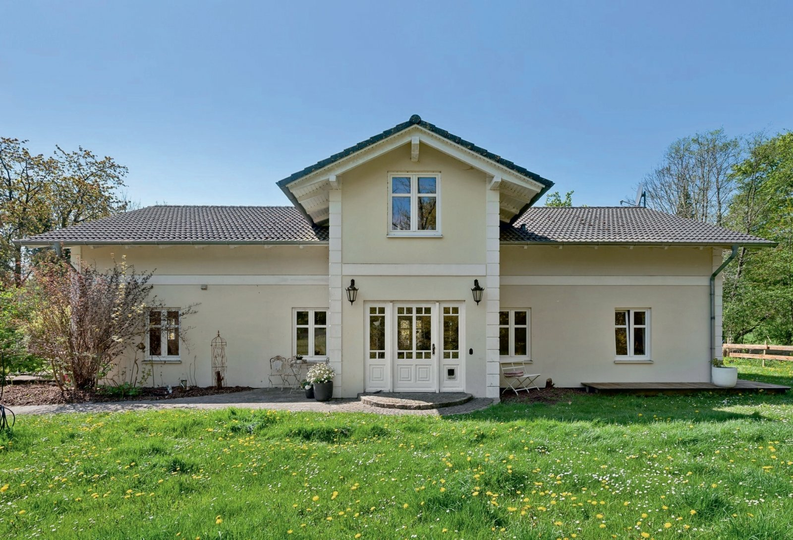 3-bedroom Country House In Giekau, Germany (192 M²)