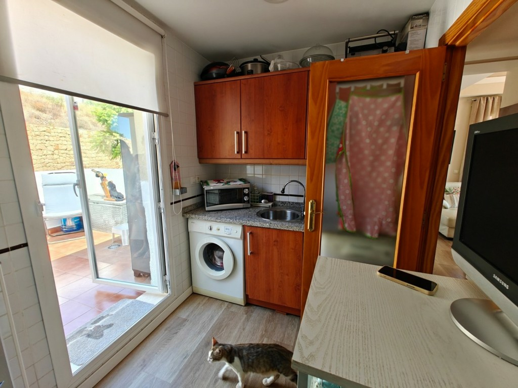 2-bedroom Atico In Calahonda, Spain (185 M²)